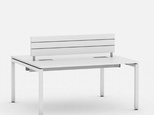 Plataforma de trabalho dupla com biombo frontal friso